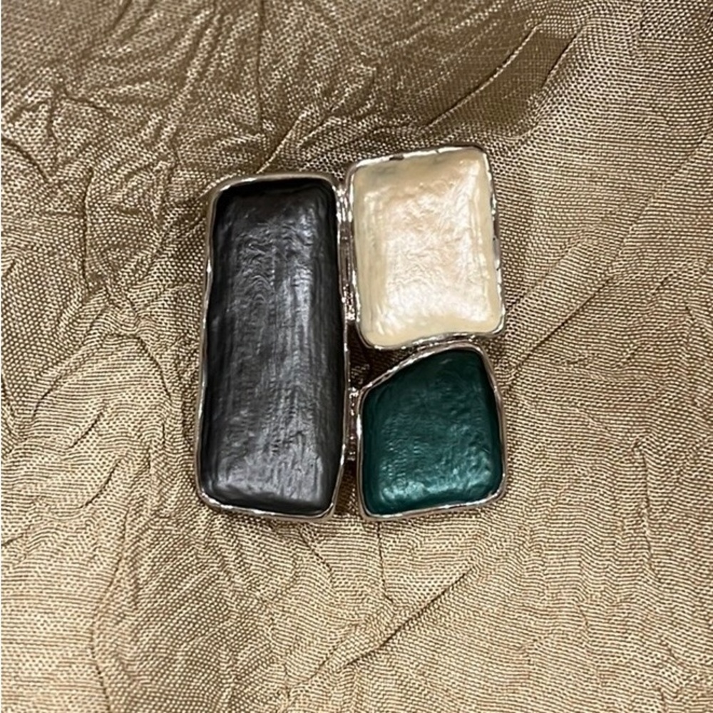 Contemporary squares pendant